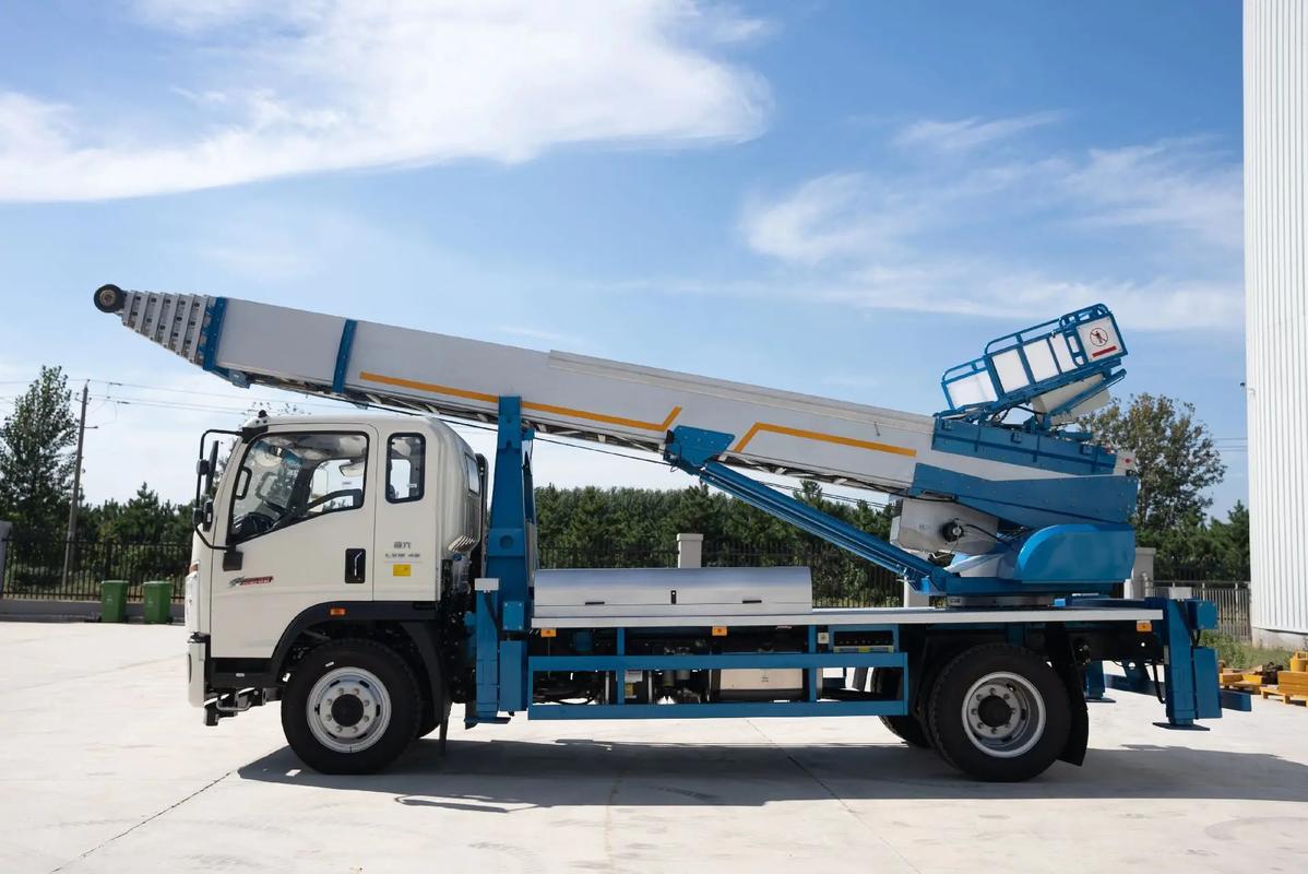 溧阳云梯上料车租赁费用