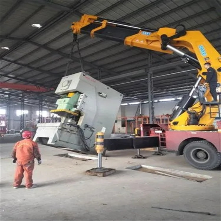 溧阳80吨折臂吊车出租附近电话